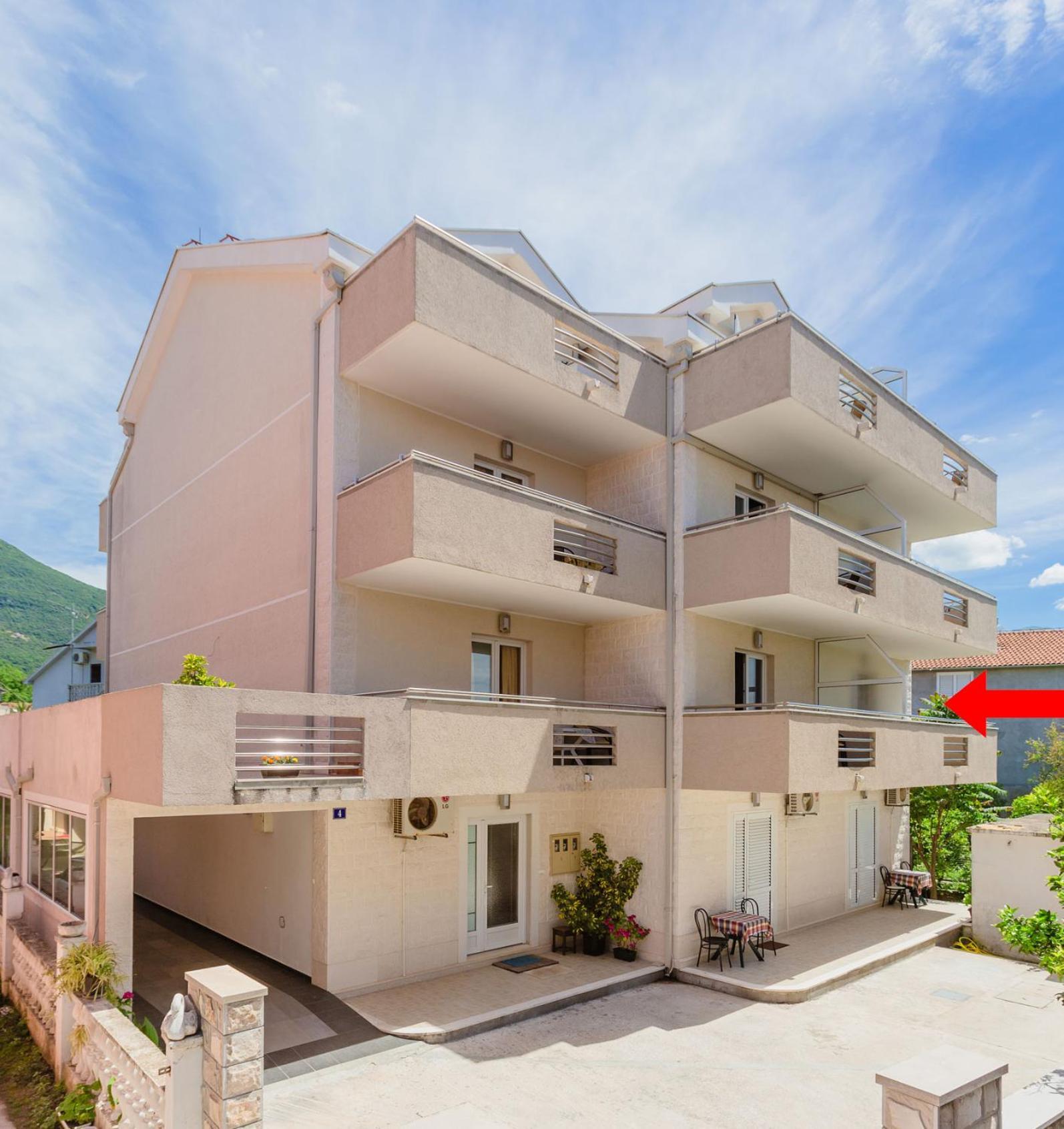 Rosic Apartments Tivat Exterior photo